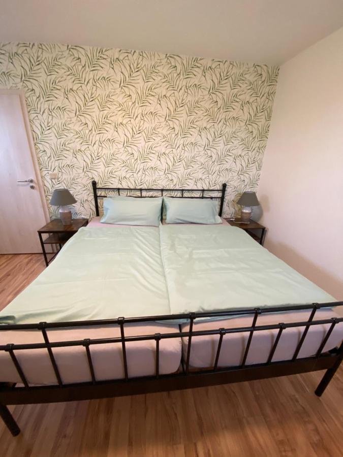 Familienfreundliche Ferienwohnung Anna Rollshausen Ngoại thất bức ảnh